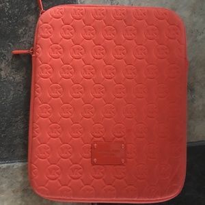 Tablet sleeve